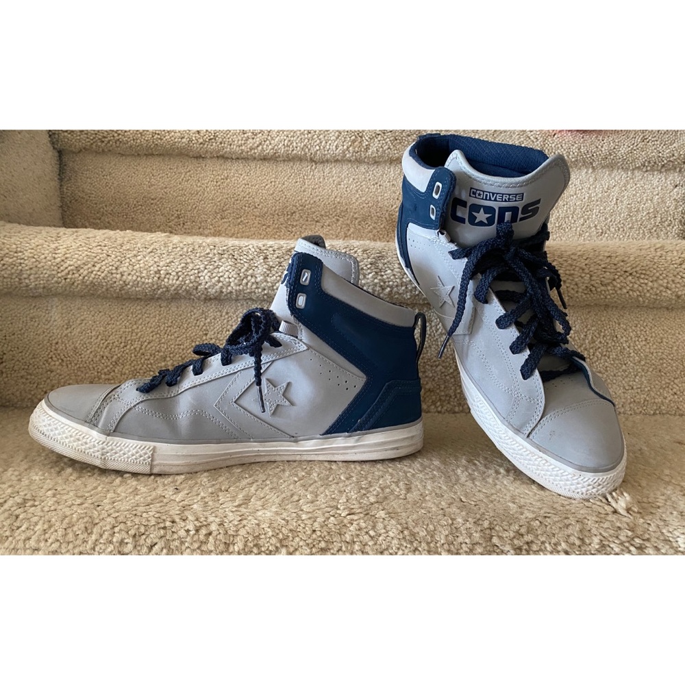 Converse Cons Hi-Tops in Grey/Navy Suede size 12